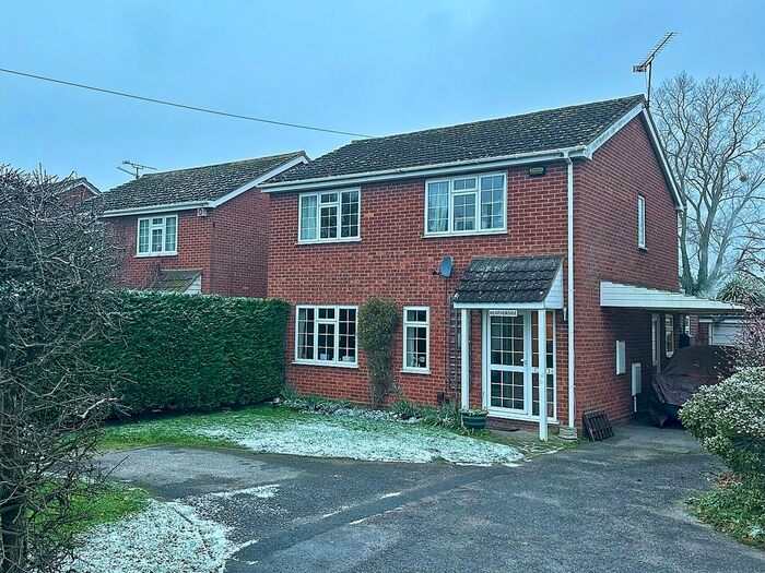 4 Bedroom Detached House To Rent In Stratford Road, Ash Vale, Aldershot, GU12