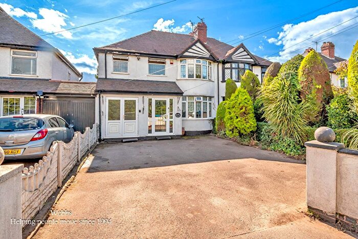 3 Bedroom Property For Sale In Broad Lane, Springhill, WV11