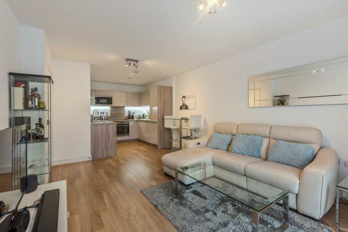 1 Bedroom Apartment To Rent In Pell Street, Greenland Place, SE8