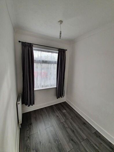 3 Bedroom Terraced House For Sale In Scotland Green Road, Enfield, Greater London, EN3