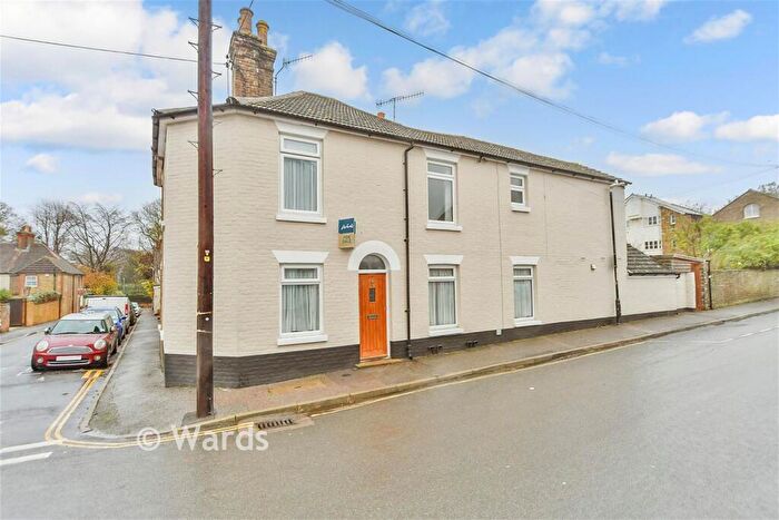 3 Bedroom Semi Detached House For Sale In St. John's Road, Faversham, Kent, ME13