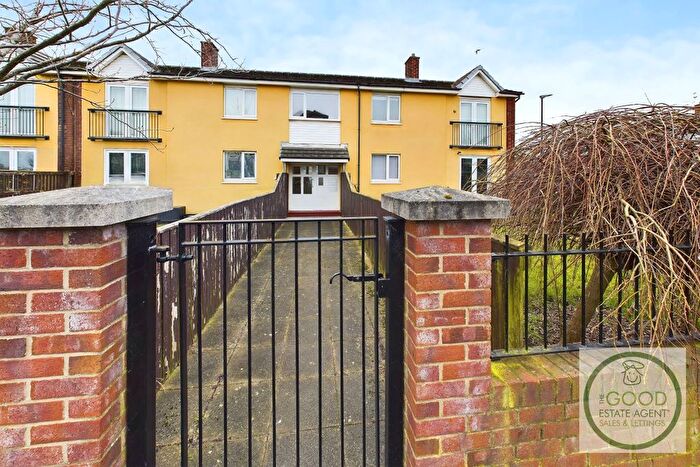 2 Bedroom Flat For Sale In Earlston Street, Sunderland, Tyne And Wear, SR5