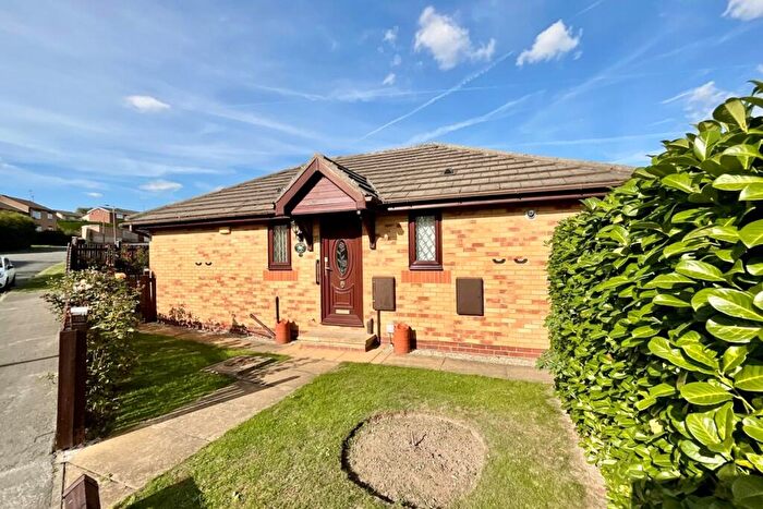 2 Bedroom Detached Bungalow For Sale In Wetherby Drive, Swallownest, Sheffield, S26