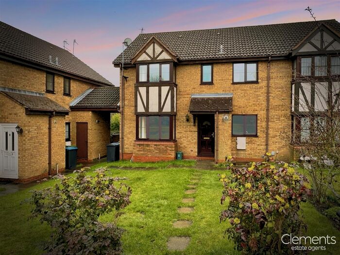 2 Bedroom Terraced House To Rent In The Pastures, Hemel Hempstead, HP1