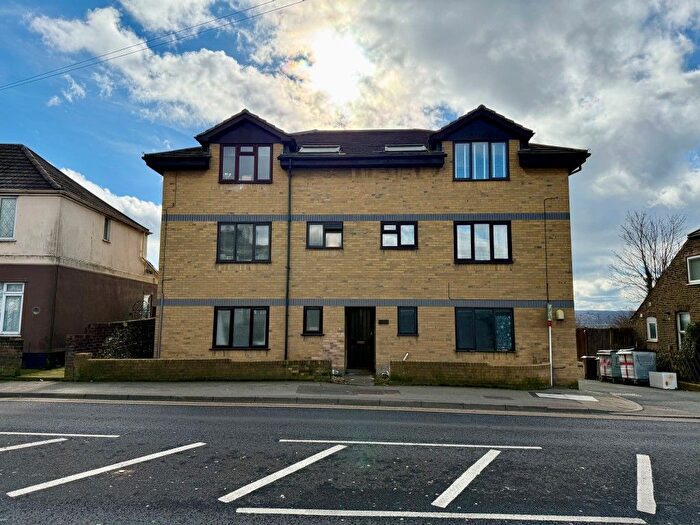 1 Bedroom Flat For Sale In Flat, Troudau House, Chatham Hill, Chatham, Kent, ME5