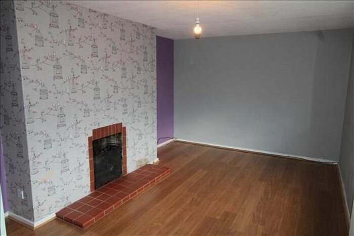 3 Bedroom Semi-Detached House To Rent In Manners Road, Balderton, Newark, NG24