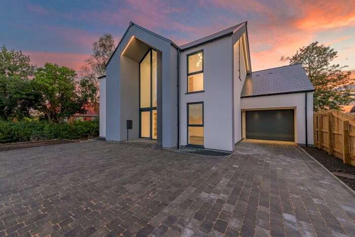 4 Bedroom Detached House For Sale In Fen Road, Stickford, PE22