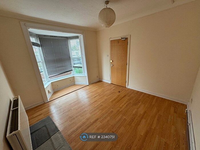 4 Bedroom Terraced House To Rent In Stratton Road, Southampton, SO15