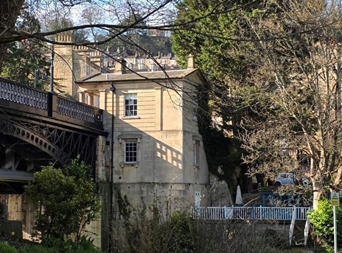 2 Bedroom Detached House For Sale In Cleveland Bridge, Bath, Somerset, BA1