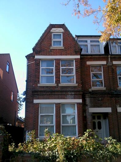 2 Bedroom Flat To Rent In Portswood Park, Portswood Road, Southampton, SO17