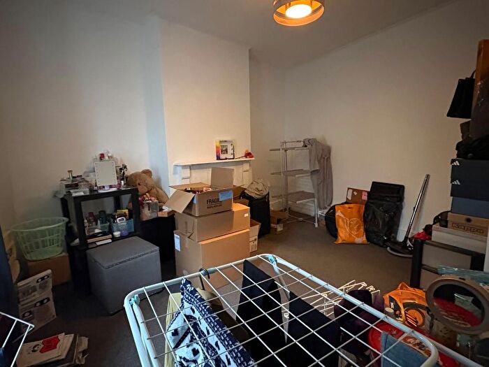 1 Bedroom Flat To Rent In Ground Floor Flat, Wrotham Road, Gravesend, Kent, DA11