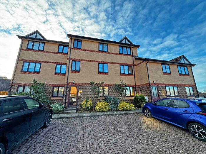 3 Bedroom Apartment For Sale In Emerald Quay, Shoreham-by-Sea, BN43