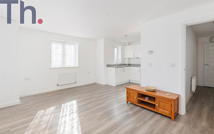 2 Bedroom Flat For Sale In Newport, Isle Of Wight, PO30