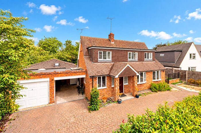5 Bedroom Detached House For Sale In Copse Avenue, Caversham, Reading, RG4