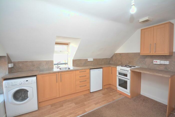 1 Bedroom Flat To Rent In Tomnahurich St, Inverness, IV3