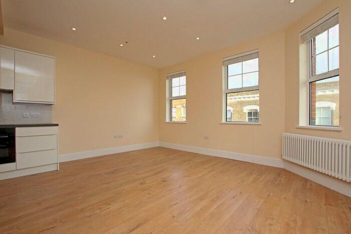 1 Bedroom Flat To Rent In Putney High Street, London, SW15