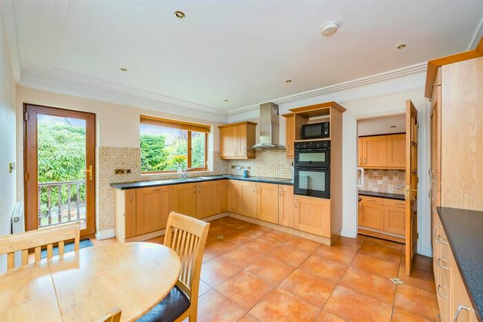 4 Bedroom Detached House For Sale In Graham Avenue, Patcham, Brighton, BN1