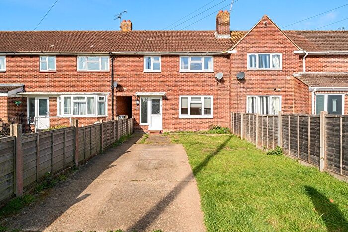 3 Bedroom Terraced House For Sale In Overton Crescent, Havant, Hampshire, PO9