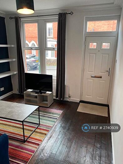 3 Bedroom Terraced House To Rent In Exeter Road, Nottingham, NG7