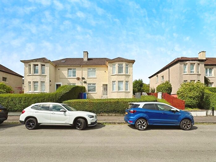 3 Bedroom Flat To Rent In Kestrel Road, Knightswood, G13