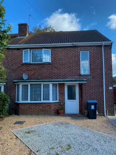 3 Bedroom Semi-Detached House To Rent In Larksfield Avenue, Bournemouth, BH9