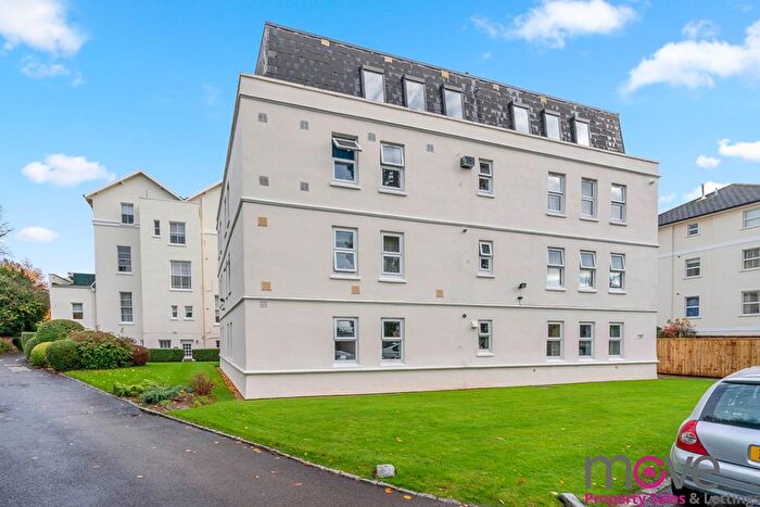 2 Bedroom Flat To Rent In The Park, Beaufort Court, GL50