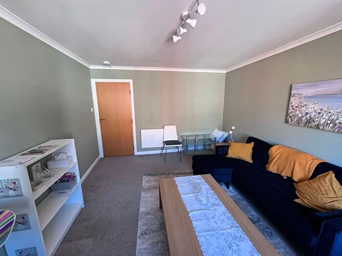 2 Bedroom Flat To Rent In Dickson Street, Leith Walk, Edinburgh, EH6