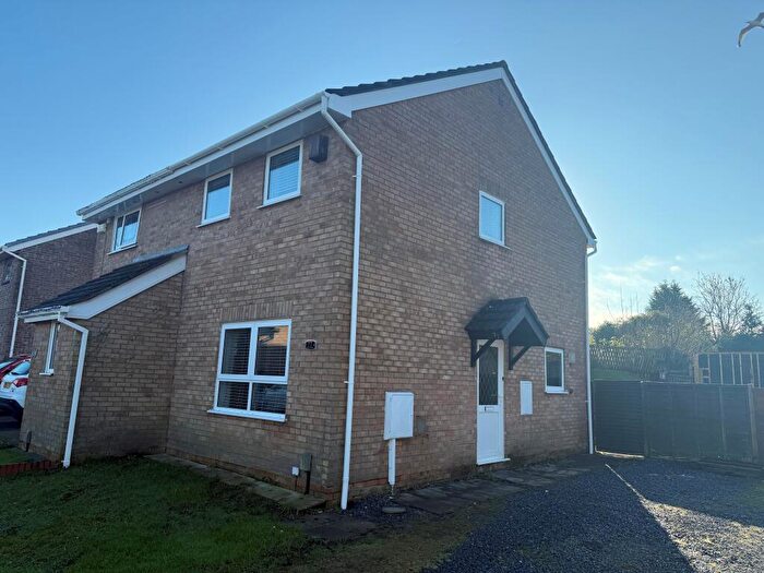 2 Bedroom House To Rent In Landor Drive, Loughor, Swansea, SA4