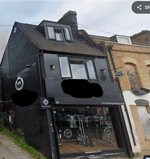 2 Bedroom Flat To Rent In London Road, Rochester, ME2