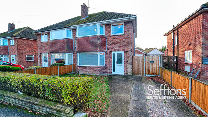 3 Bedroom Semi Detached House For Sale In Spinney Road, Norwich, Norfolk, NR7