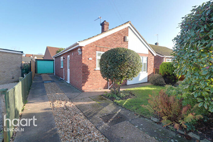 2 Bedroom Detached Bungalow For Sale In St Hughs Drive, North Hykeham, LN6