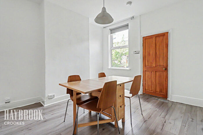 3 Bedroom Terraced House For Sale In Vincent Road, Sheffield, S7