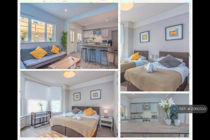 3 Bedroom Flat To Rent In Priory Road, High Wycombe, HP13