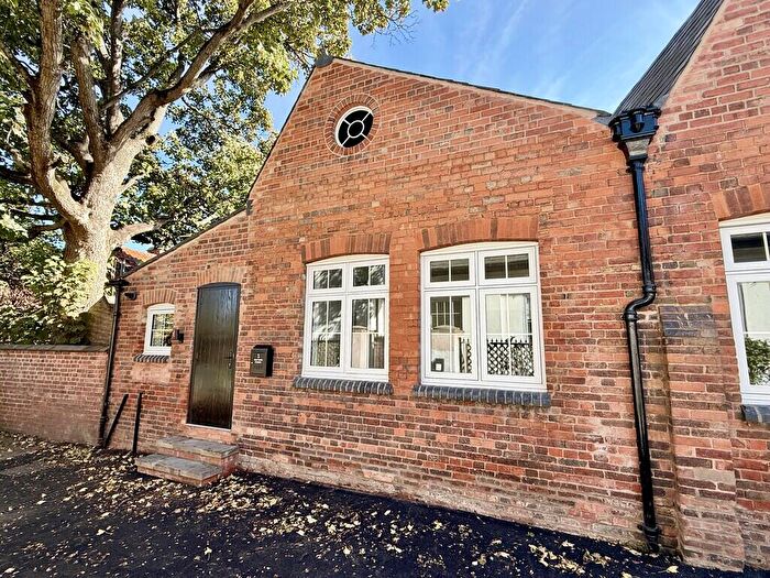 2 Bedroom Flat To Rent In Mount Lane, Newark, NG24