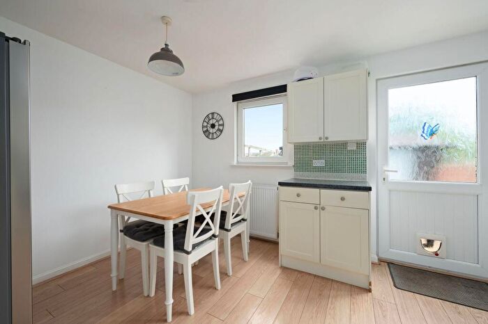 2 Bedroom Semi-Detached House For Sale In Willow Brae, Plean, FK7