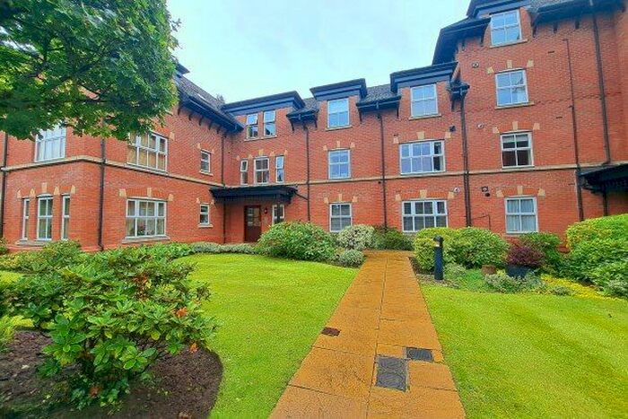 2 Bedroom Flat To Rent In Beech House, Altrincham, WA15