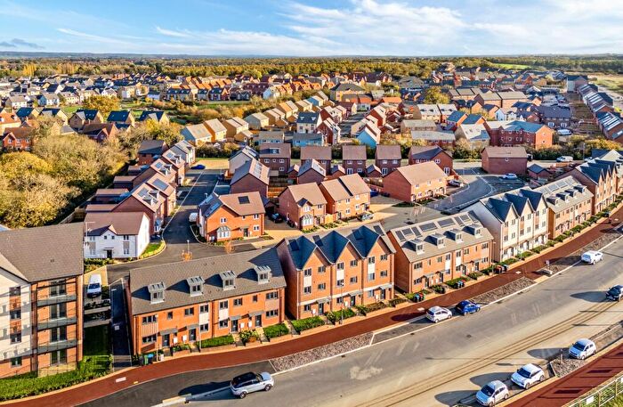 4 Bedroom End Of Terrace House To Rent In Barrosa Way, Whitehouse, Milton Keynes, MK8