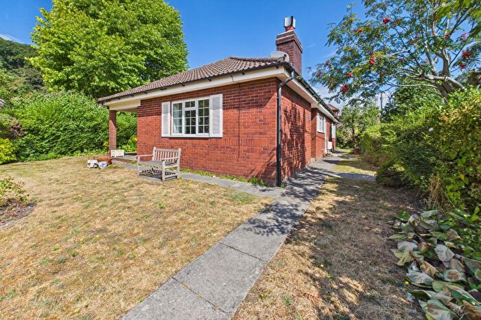 3 Bedroom Bungalow For Sale In Walton Road, Clevedon, North Somerset, BS21