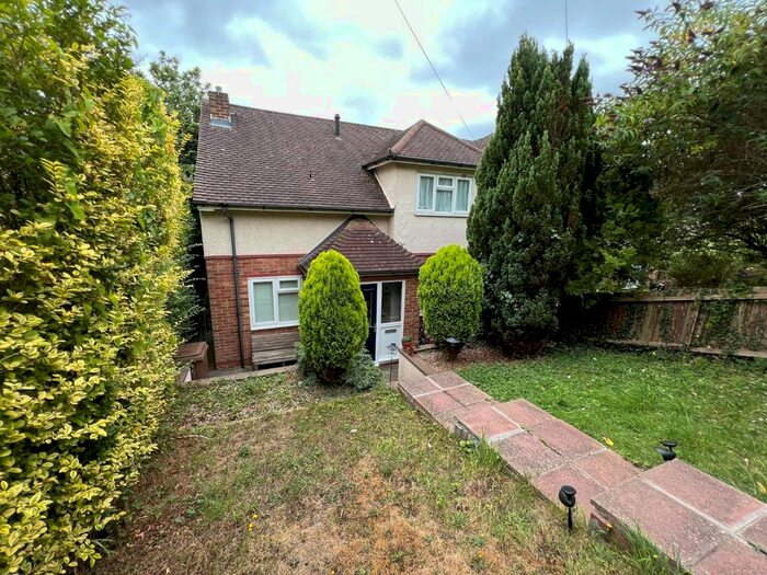 2 Bedroom Semi-Detached House To Rent In Madden Avenue, Chatham, Kent, ME5