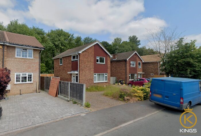 3 Bedroom Detached House To Rent In Grange Road, Guildford, GU2