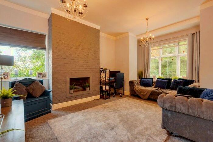 2 Bedroom Flat To Rent In Congleton Road, Alderley Edge, SK9