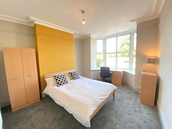 5 Bedroom Terraced House To Rent In Ecclesall Road, S11