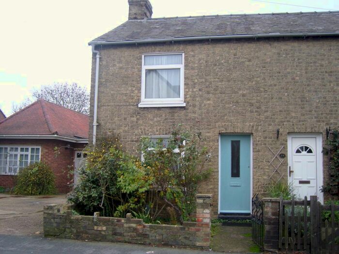 2 Bedroom Semi-Detached House To Rent In Station Road, Histon, Cambridge, CB24