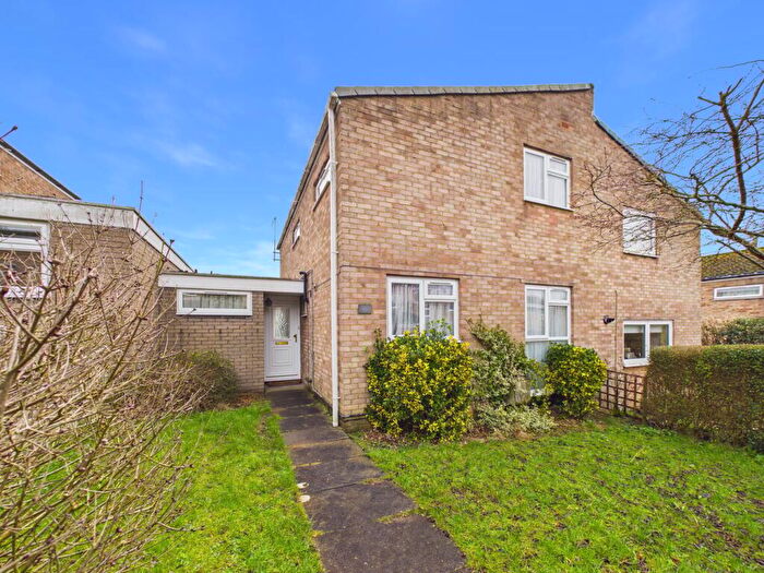 3 Bedroom Terraced House For Sale In Lonsdale Road, Stevenage, SG1