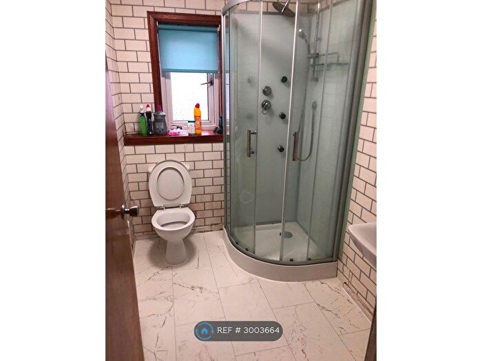 2 Bedroom Flat To Rent In Rousay Terrace, Aberdeen, AB15