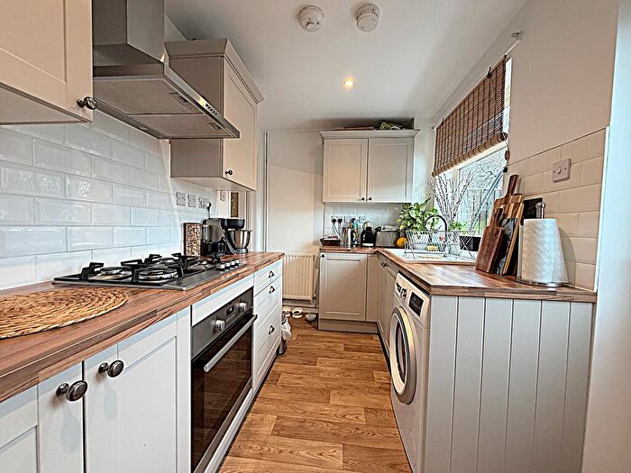 2 Bedroom Terraced House To Rent In Fetlock Close Bedford, MK41