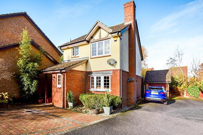 3 Bedroom Detached House To Rent In Hawkley Drive, Tadley, RG26