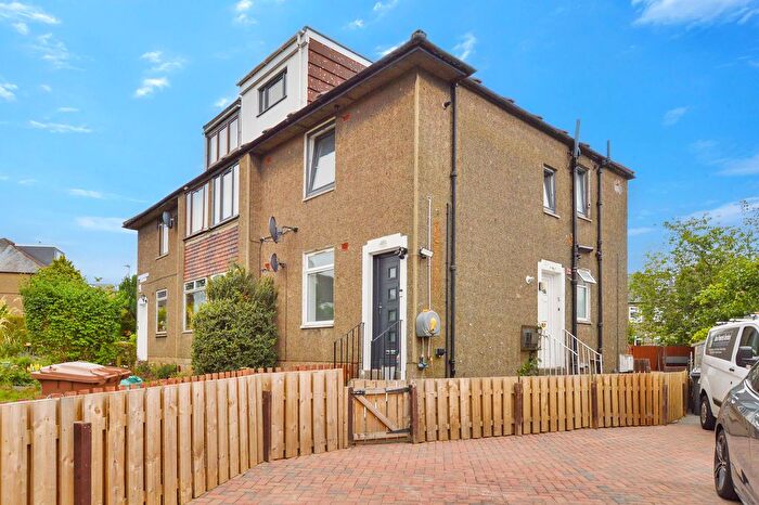 2 Bedroom Villa To Rent In Carrick Knowe Gardens, Carrick Knowe, Edinburgh, EH12