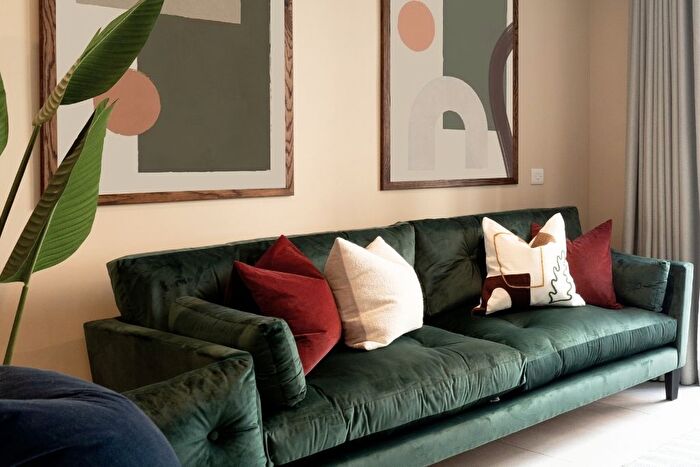 3 Bedroom Semi-Detached House To Rent In Mason Drive, Armthorpe, Doncaster, DN3