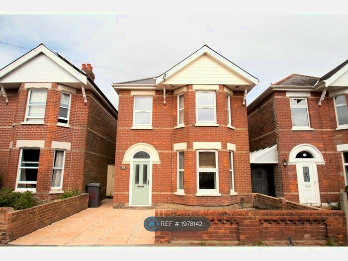 5 Bedroom Detached House To Rent In Nortoft Road, Bournemouth, BH8